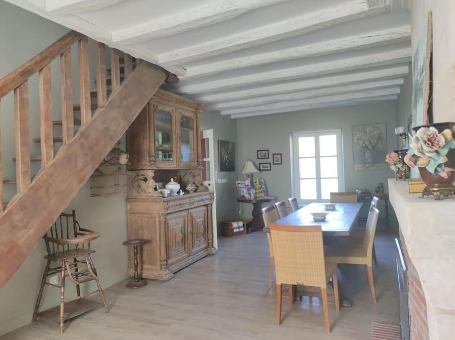 Le Gite De Sissi Lavardin  Luaran gambar