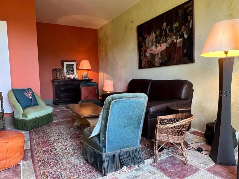 Le Gite De Sissi Lavardin  Luaran gambar